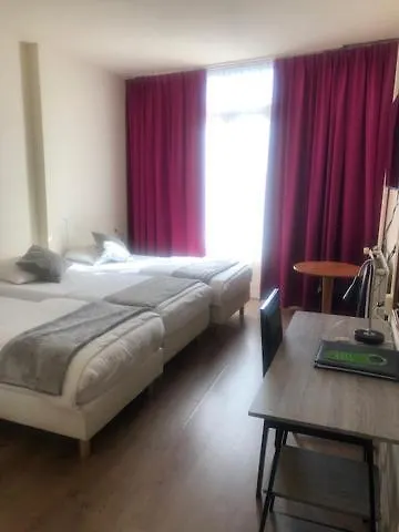Delta Hotel City Center Amsterdam 3*,